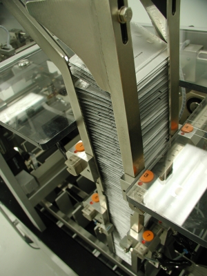 23_Blister_Machine_w_stack_300_400